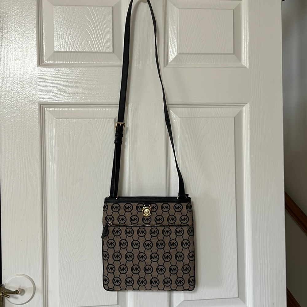 Michael Kors Slim Cossbody Purse